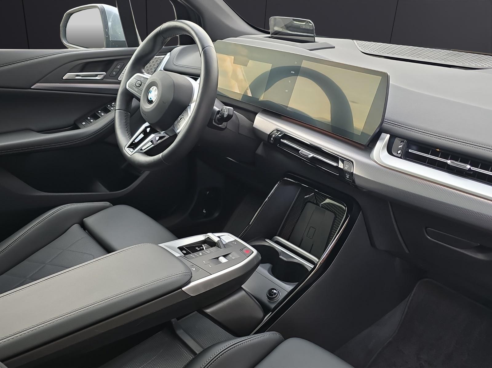BMW 223i xDrive SDKG Active Tourer-image-10