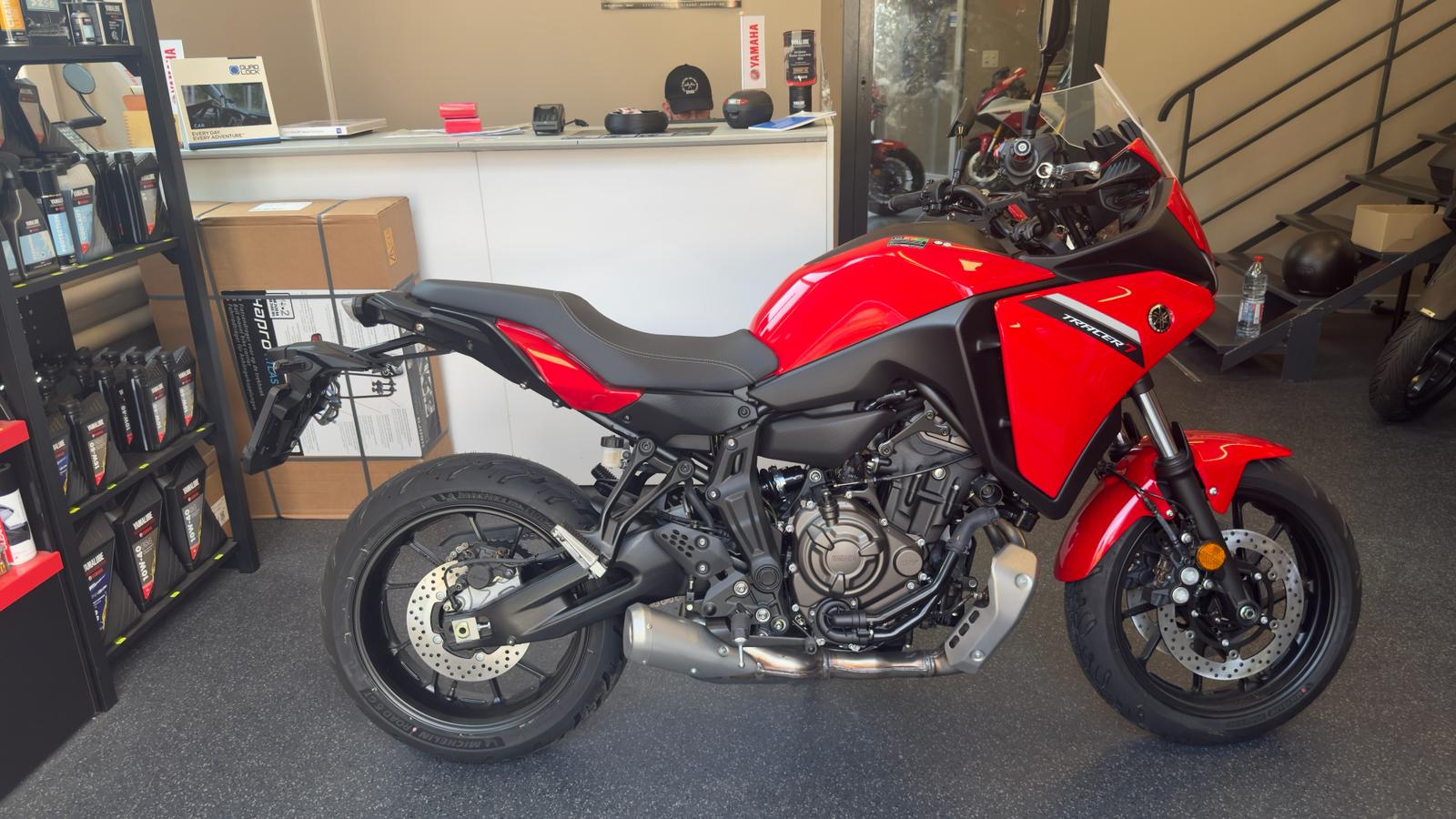 YAMAHA Tracer 7 (35kW) LEASING 0%-showroom-element-2