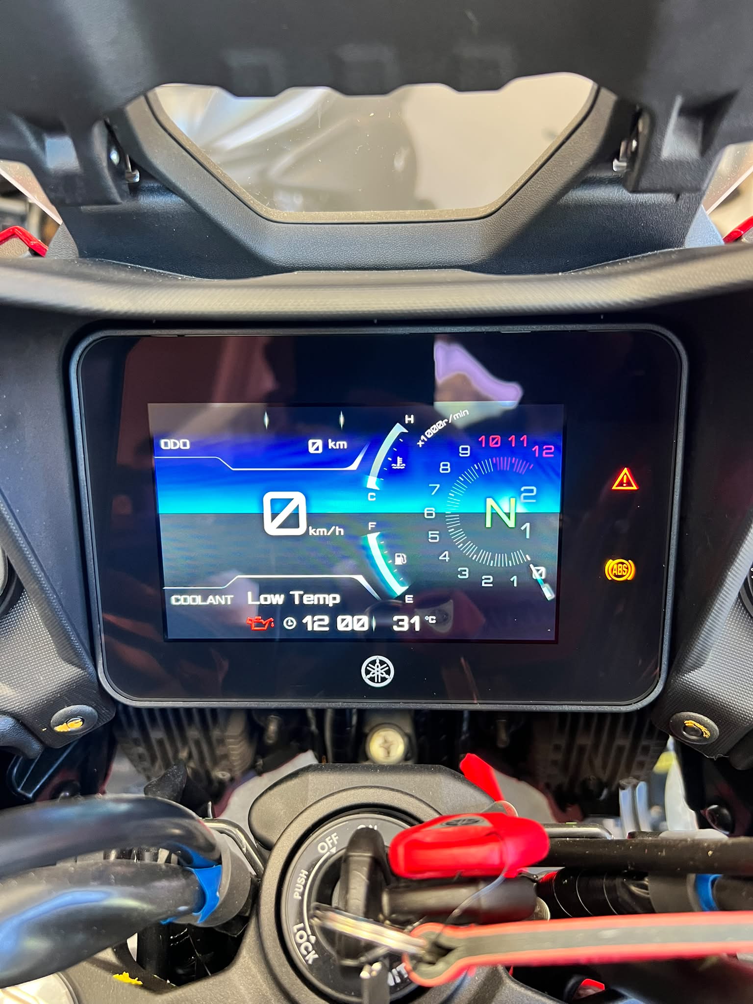 YAMAHA Tracer 7 (35kW) LEASING 0%-showroom-element-3