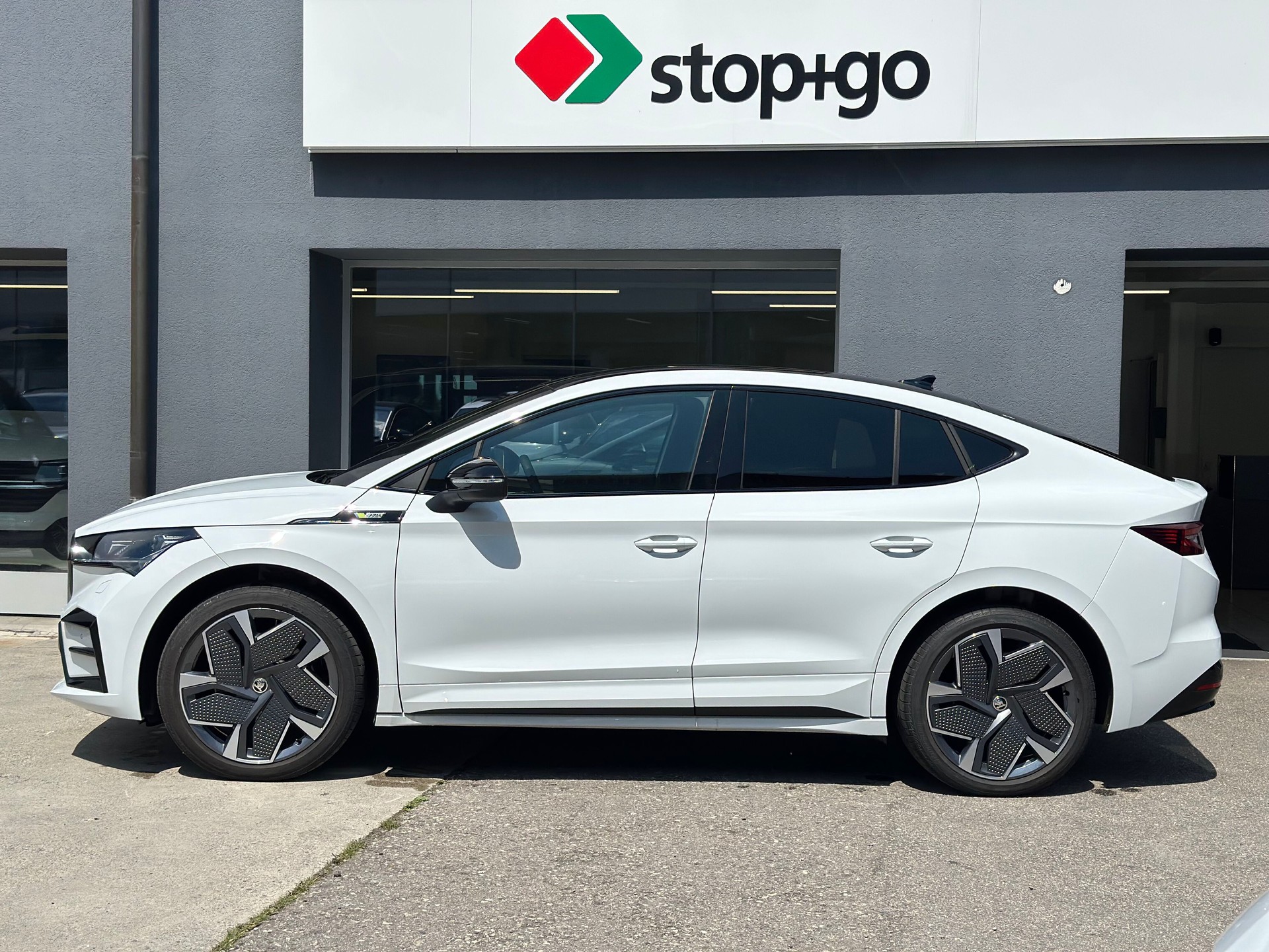 SKODA Enyaq Coupé RS iV 80 4x4-image-2