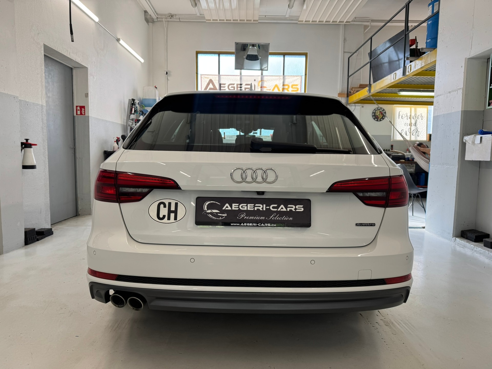 AUDI A4 Avant 2.0 TDI Sport quattro S-tronic-image-4