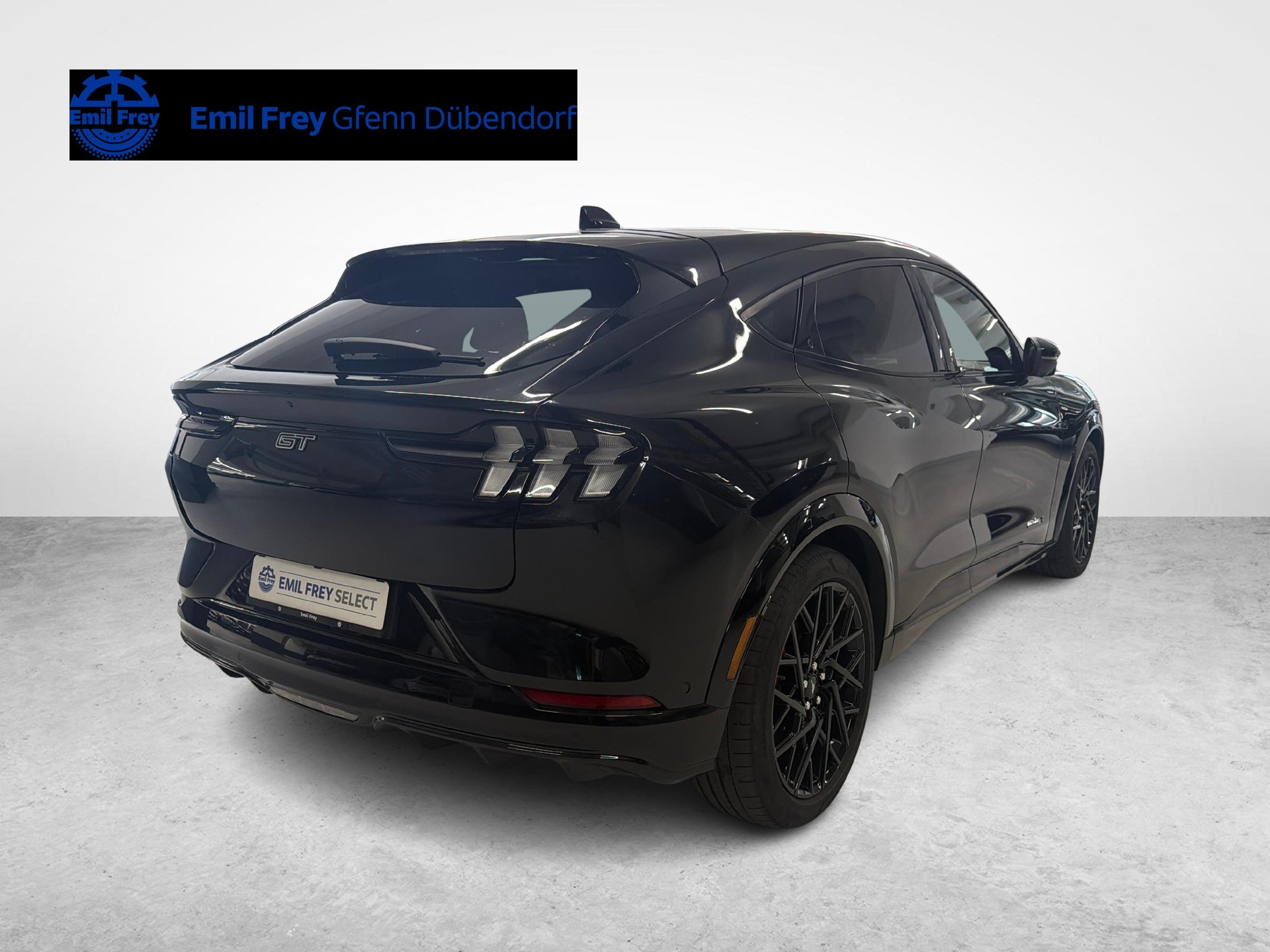 FORD Mustang Mach-E Extended GT AWD-image-1