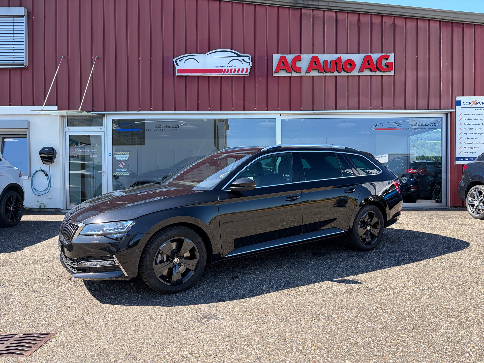 SKODA Superb Combi 2.0 TSI L&K Light 4x4 DSG-image-0