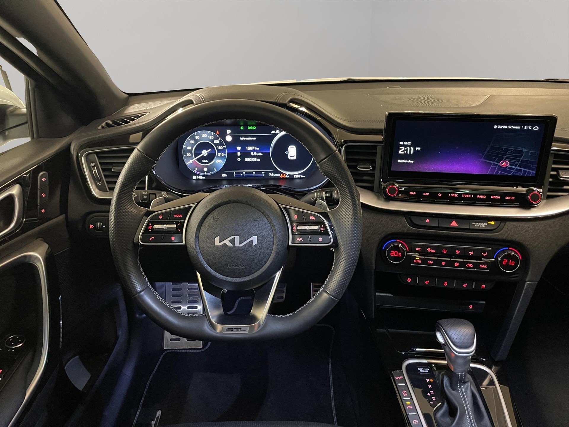 KIA Ceed SW 1.5 T-GDi MHEV GT-Line-image-9