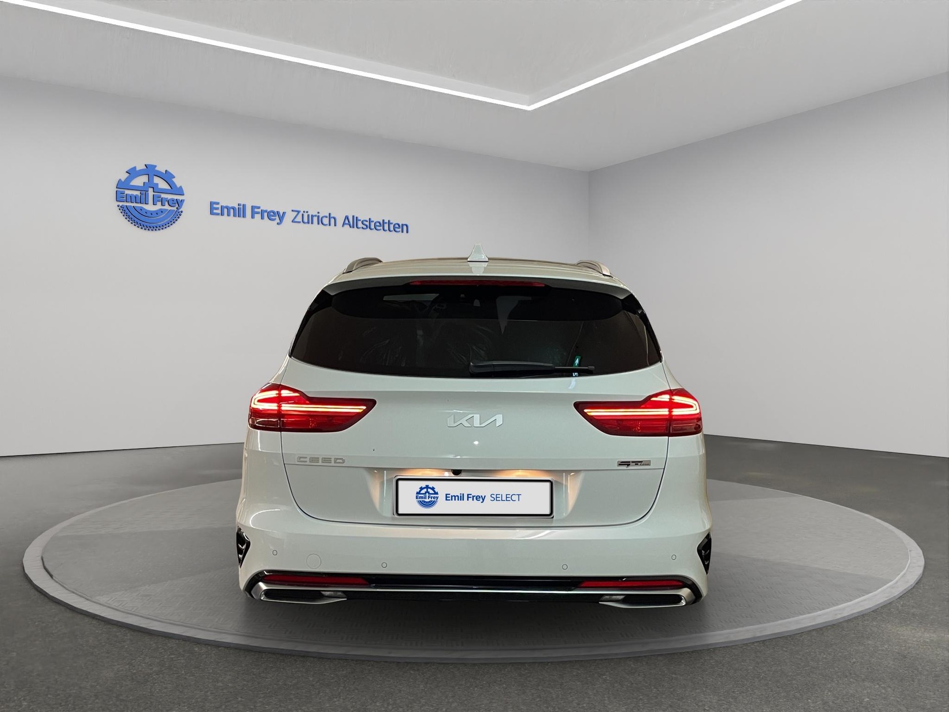 KIA Ceed SW 1.5 T-GDi MHEV GT-Line-image-5