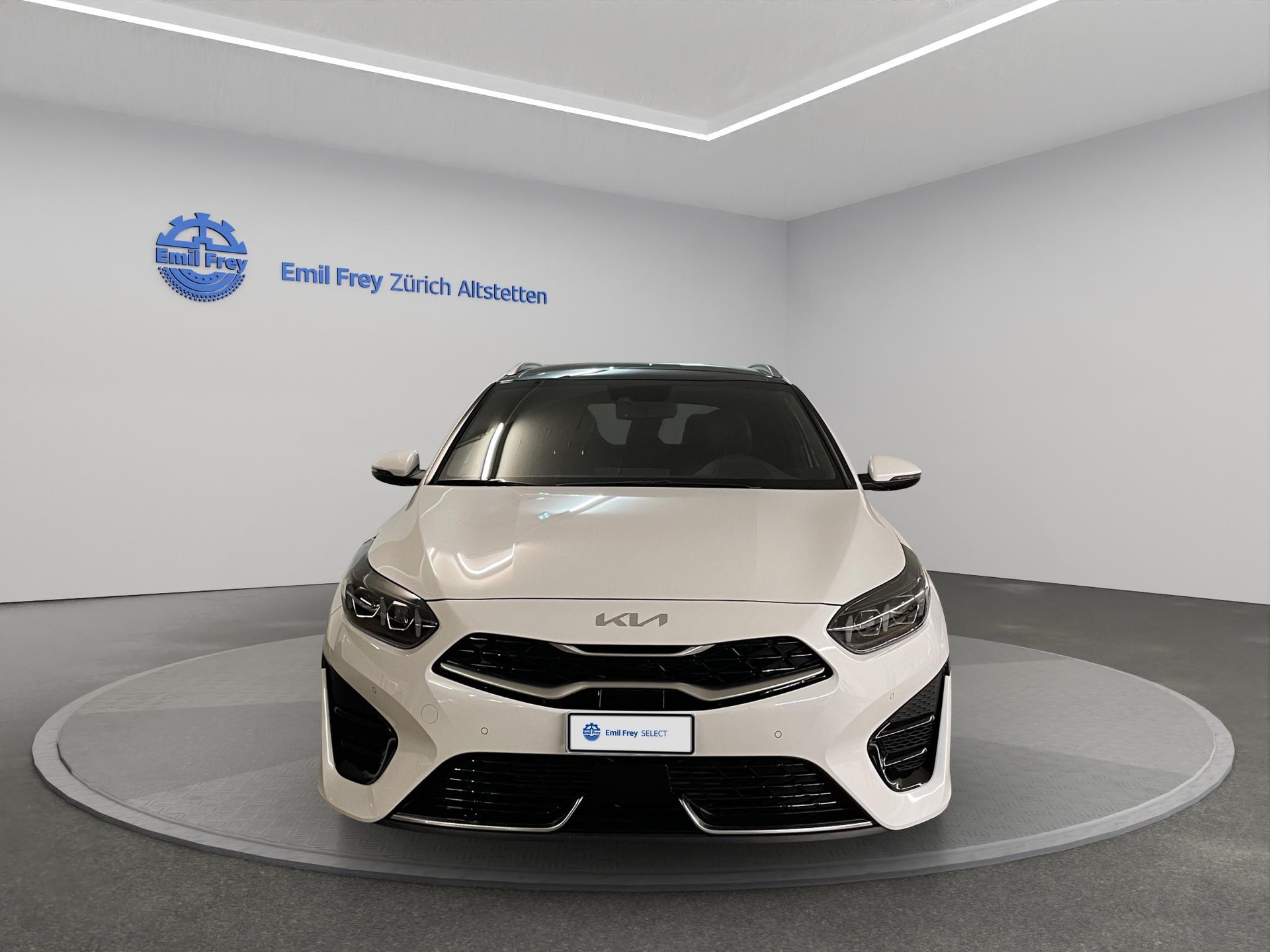 KIA Ceed SW 1.5 T-GDi MHEV GT-Line-image-4