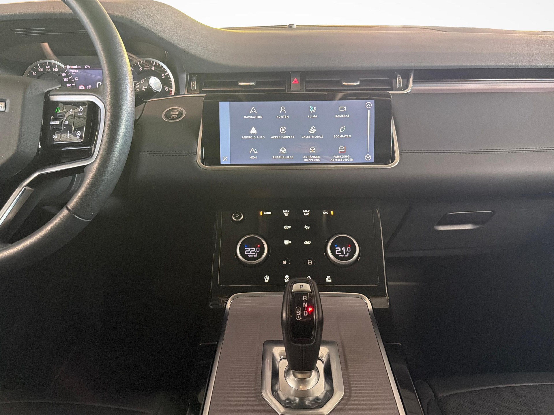 LAND ROVER Range Rover Evoque 2.0 T SE mit Panorama Schiebedach-image-16