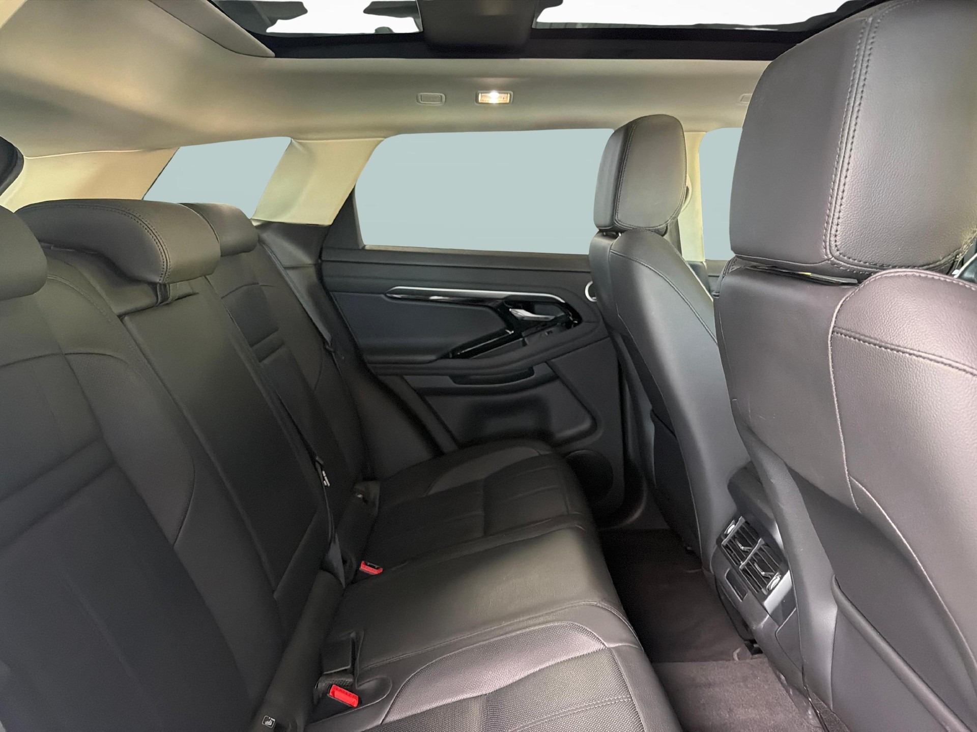 LAND ROVER Range Rover Evoque 2.0 T SE mit Panorama Schiebedach-image-10