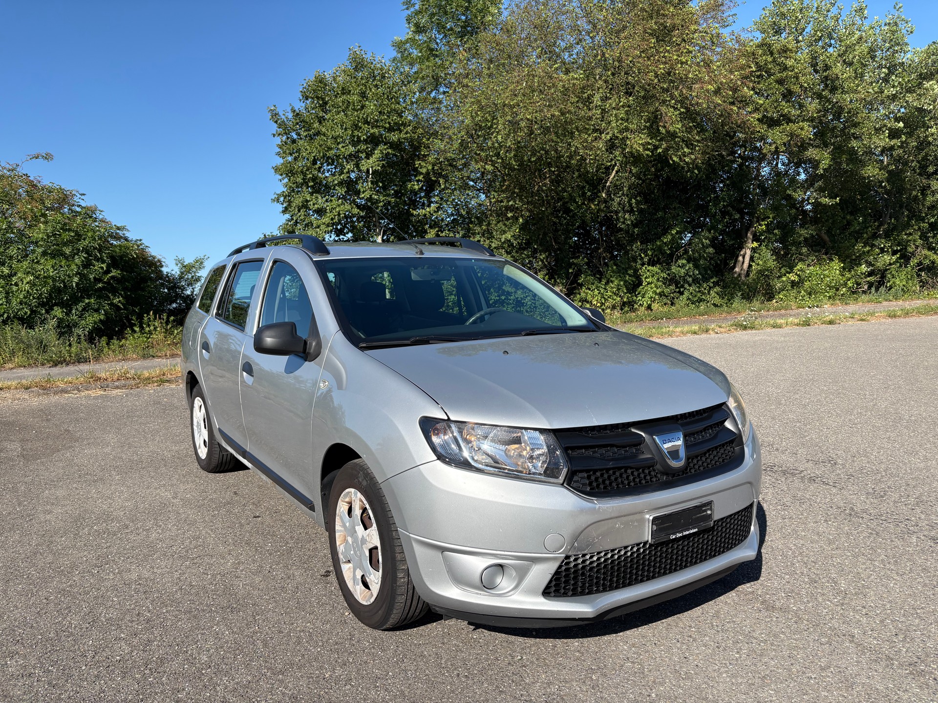 DACIA Logan MCV 0.9 Lauréate-image-1