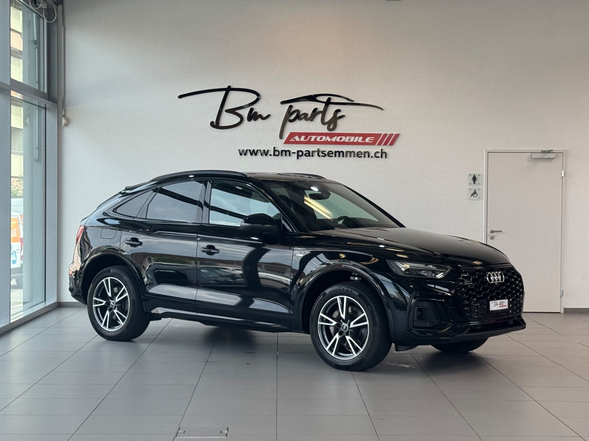 AUDI Q5 Sportback 50 TDI S line Blackedition quattro tiptronic-image-0