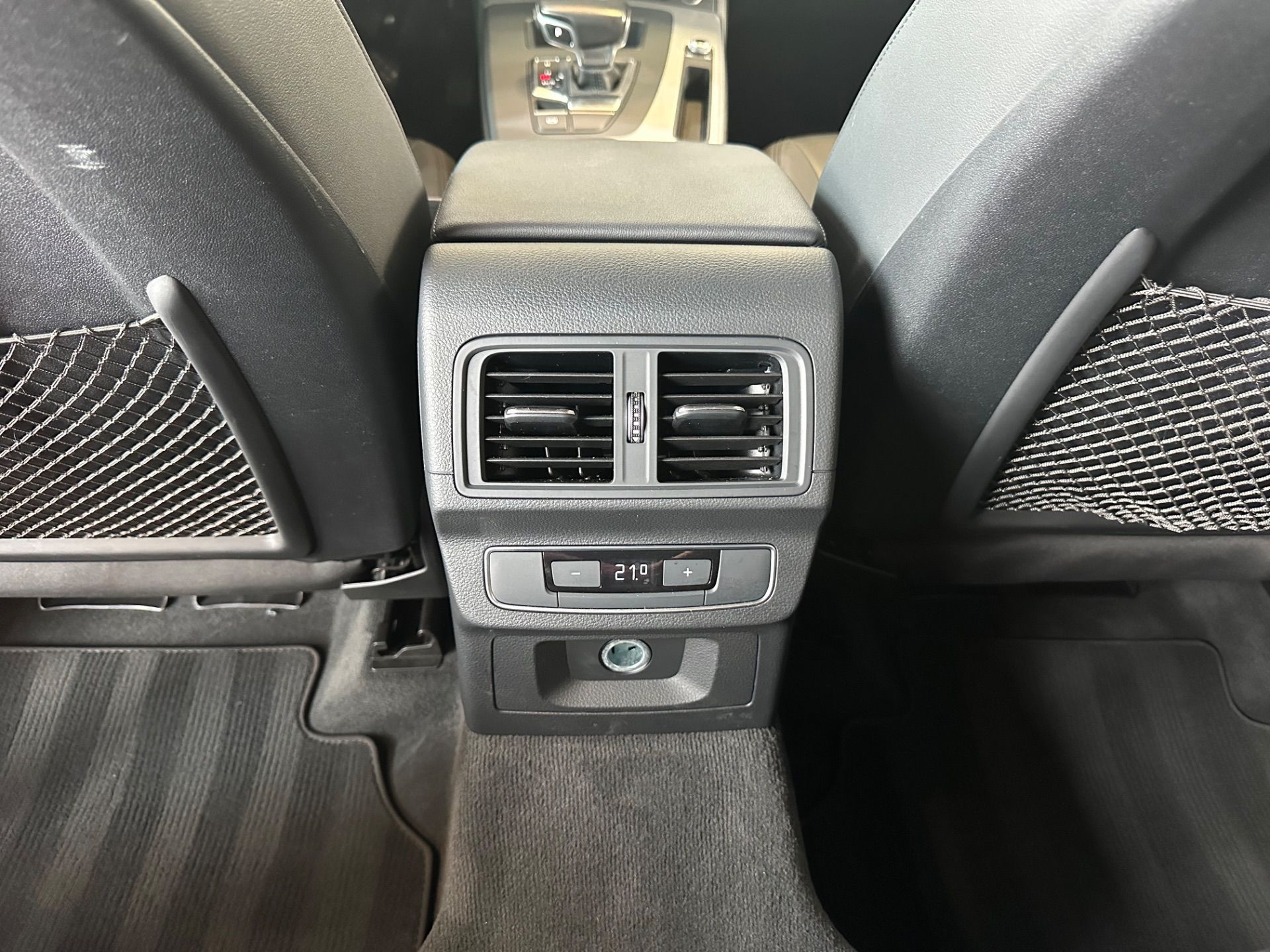 AUDI Q5 Sportback 50 TDI S line Blackedition quattro tiptronic-image-24