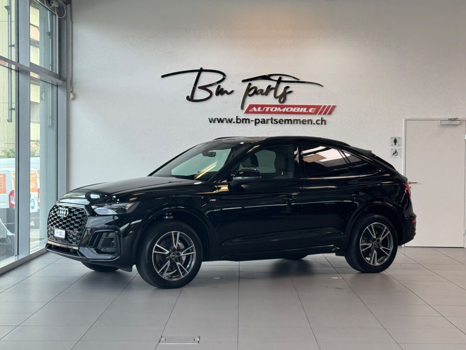 AUDI Q5 Sportback 50 TDI S line Blackedition quattro tiptronic-image-1