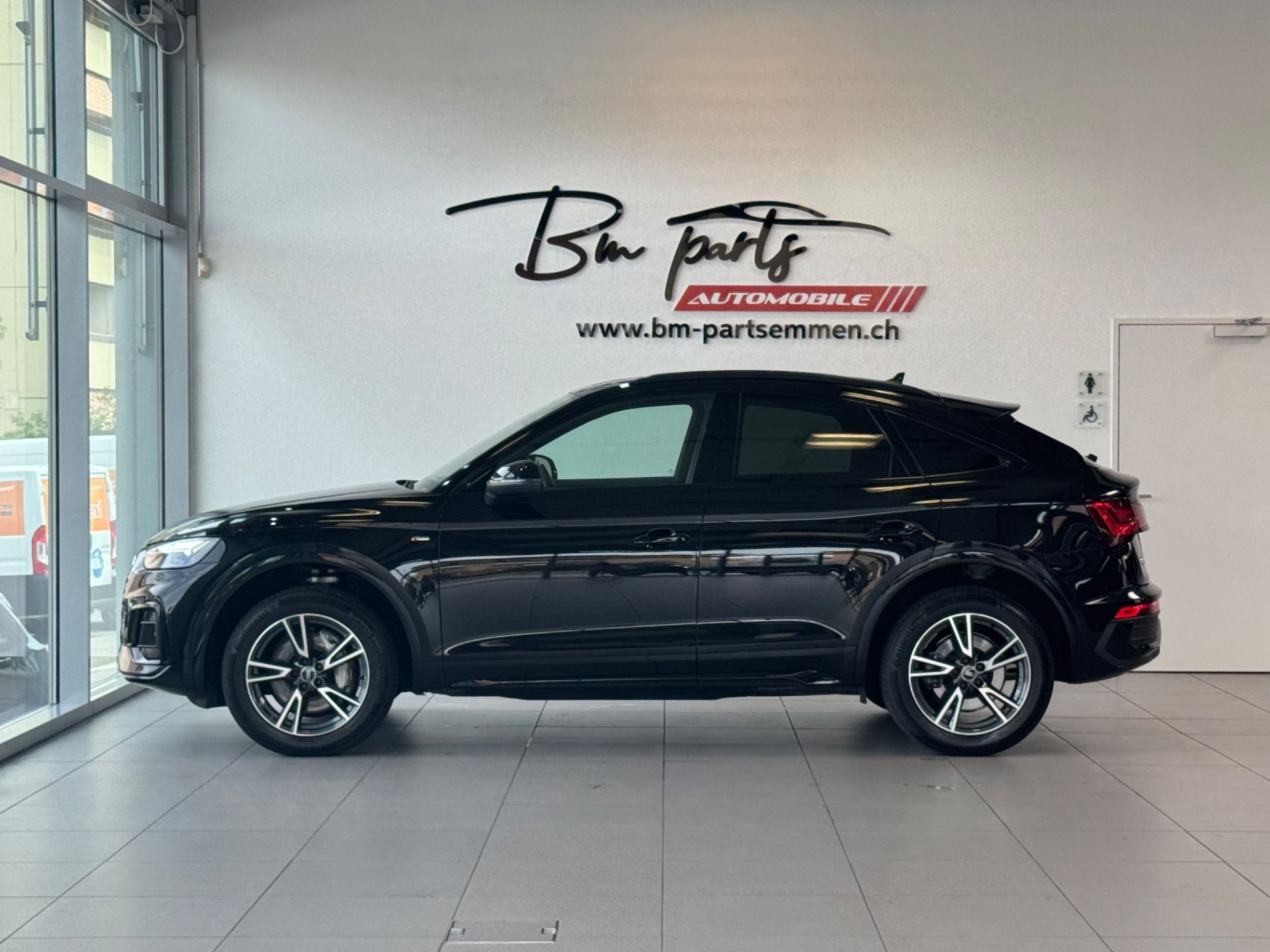 AUDI Q5 Sportback 50 TDI S line Blackedition quattro tiptronic-image-2