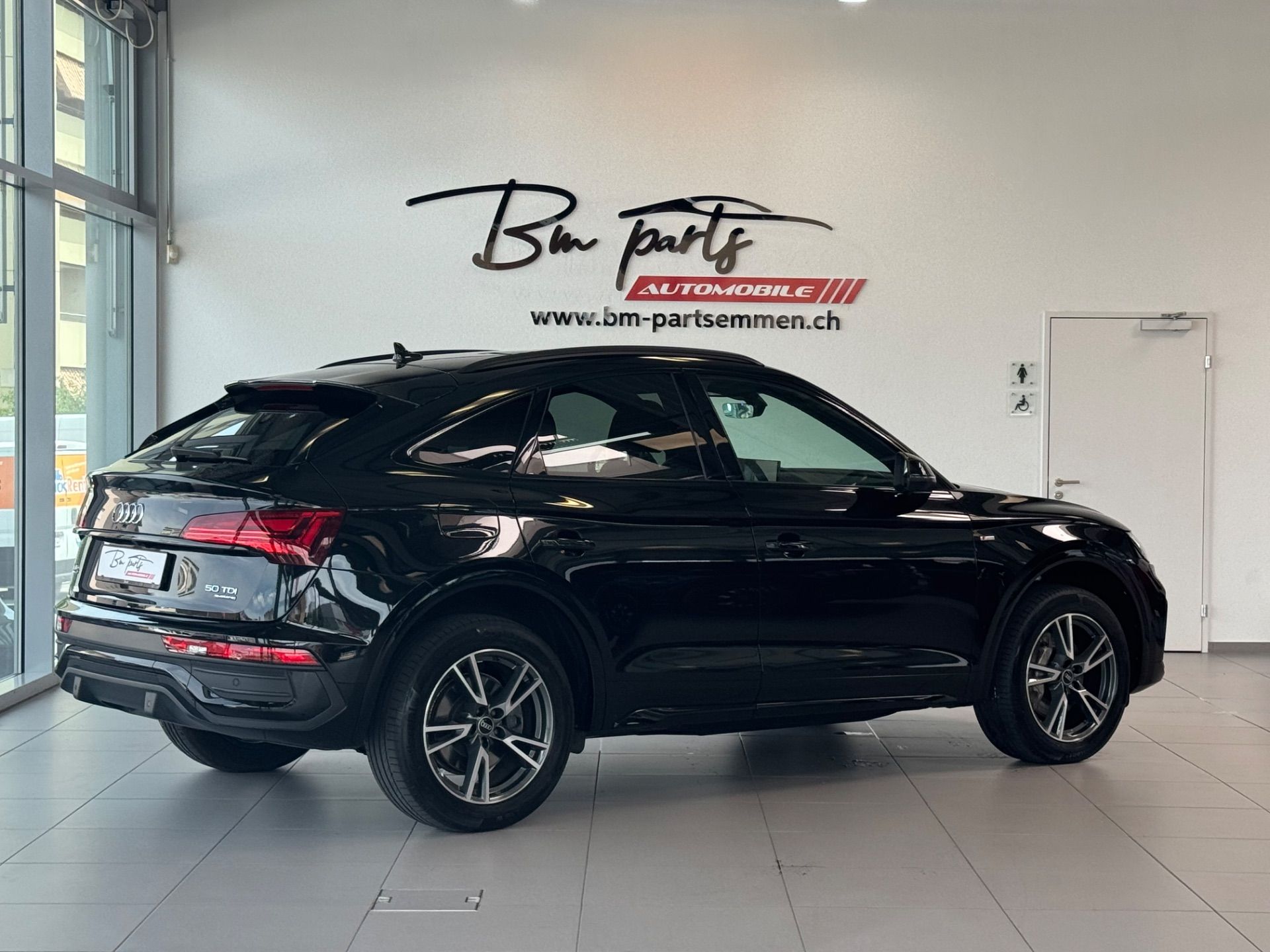AUDI Q5 Sportback 50 TDI S line Blackedition quattro tiptronic-image-5