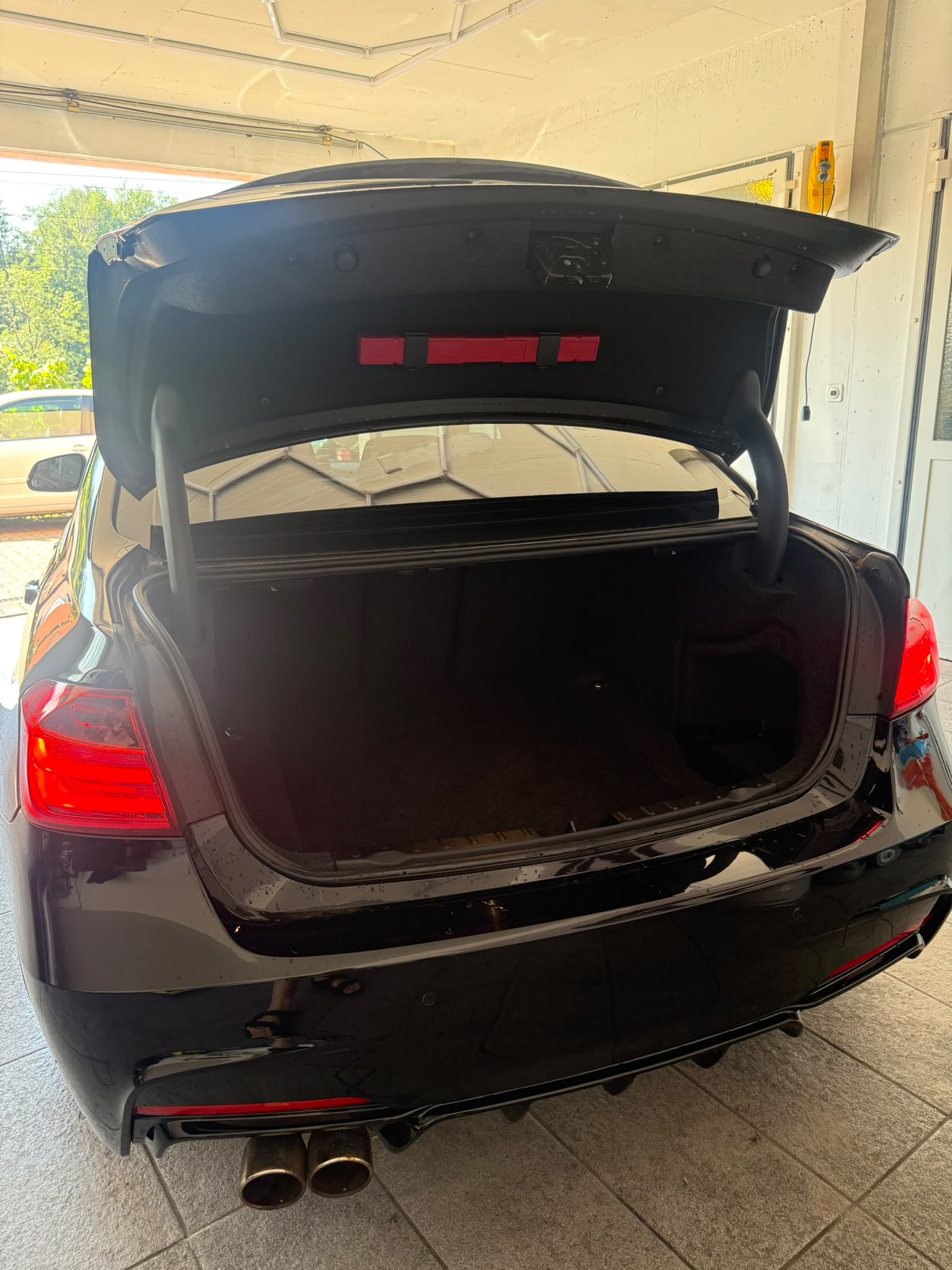 BMW 320d Sport Line Steptronic-image-3