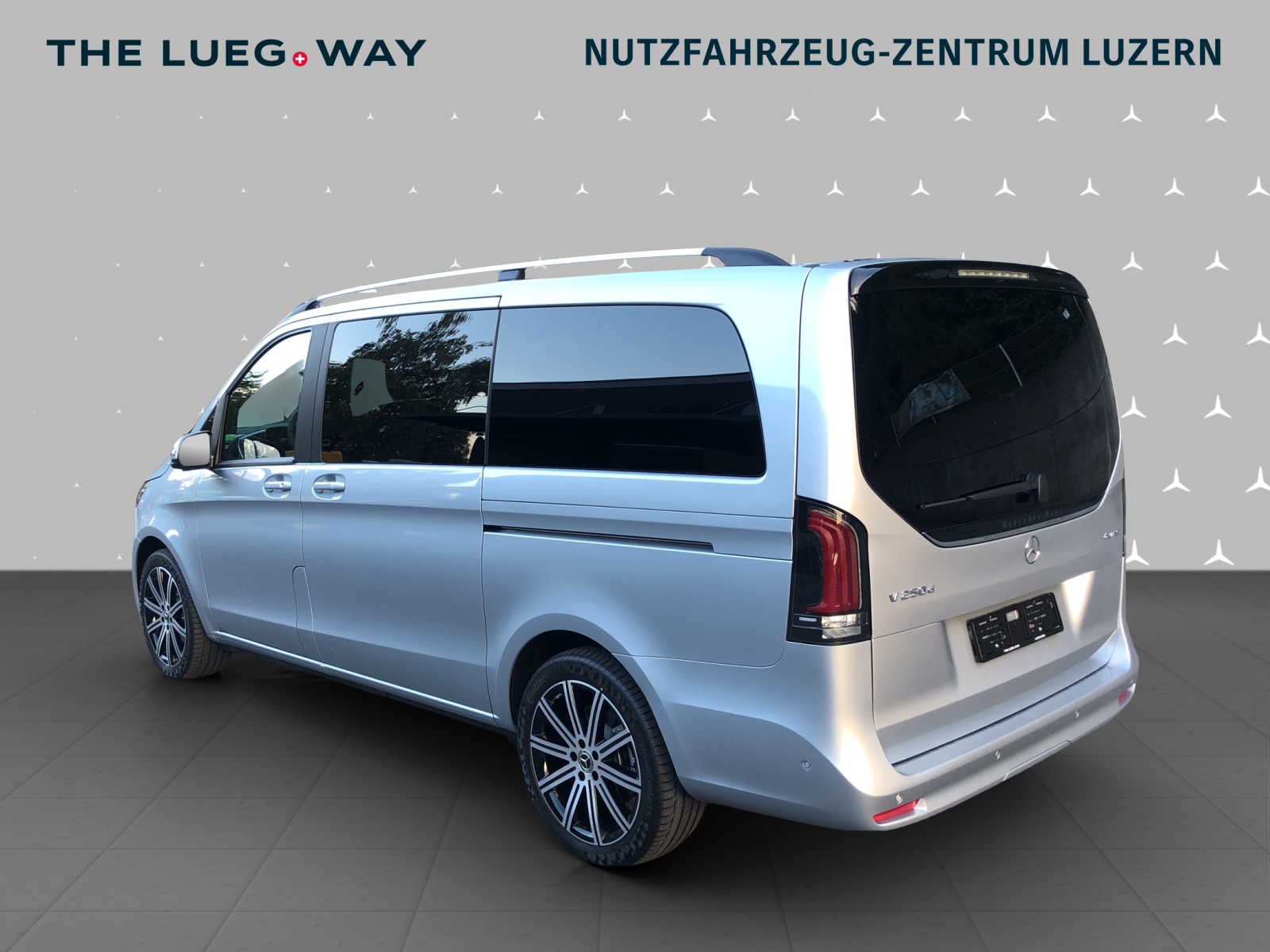 MERCEDES-BENZ V 250 d Style lang 4Matic 9G-Tronic-image-4