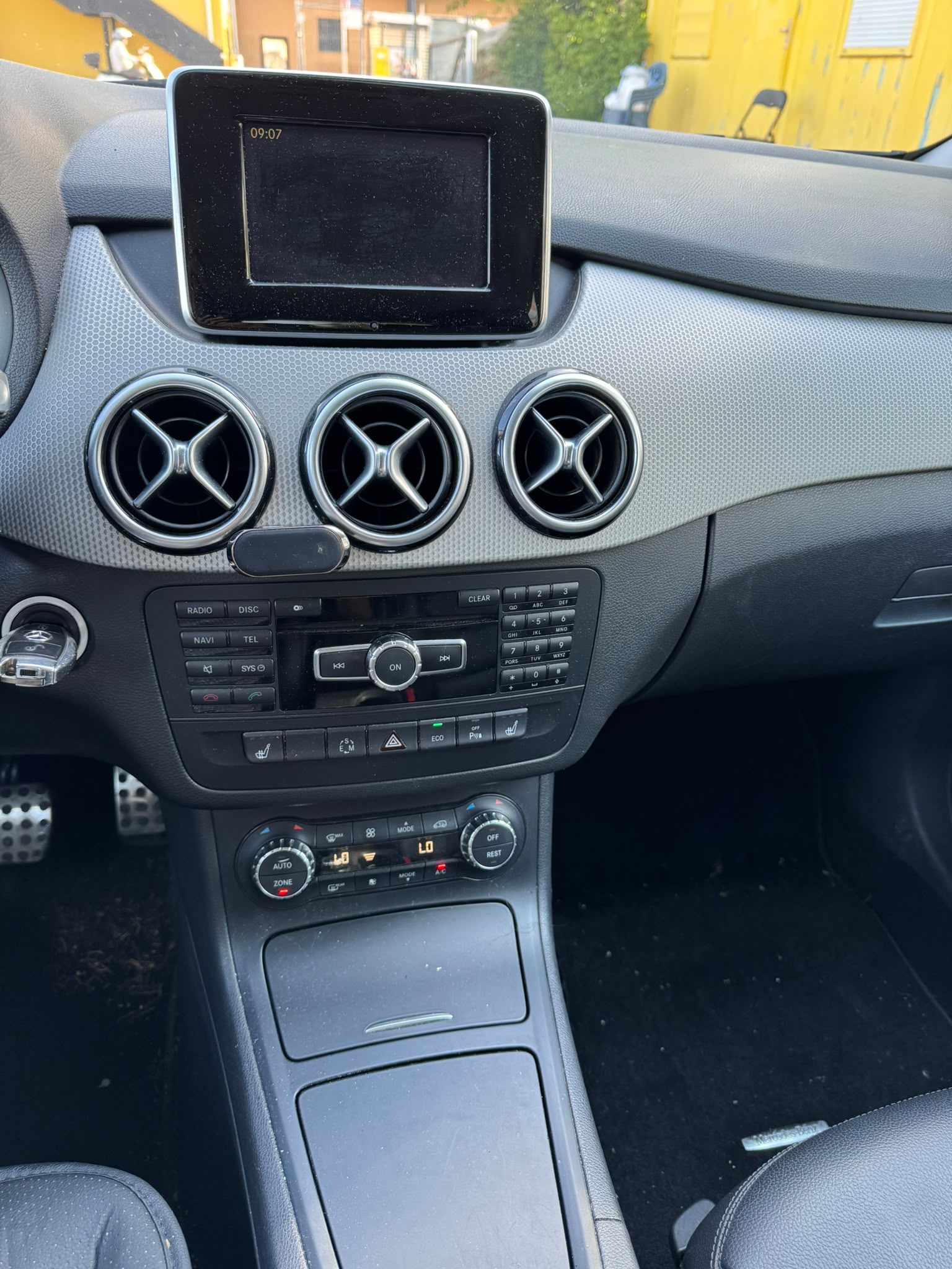 MERCEDES-BENZ B 180 CDI 7G-DCT-image-7