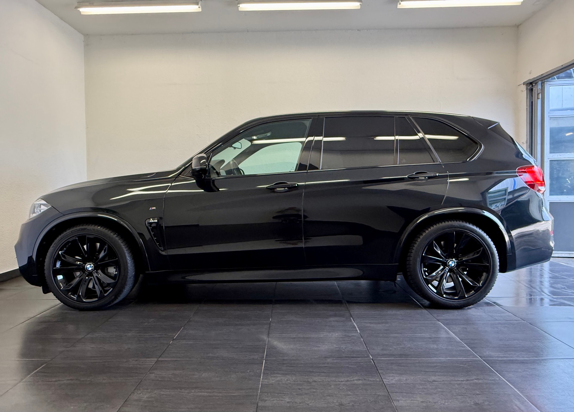 BMW X5 xDrive M50d Steptronic-image-7