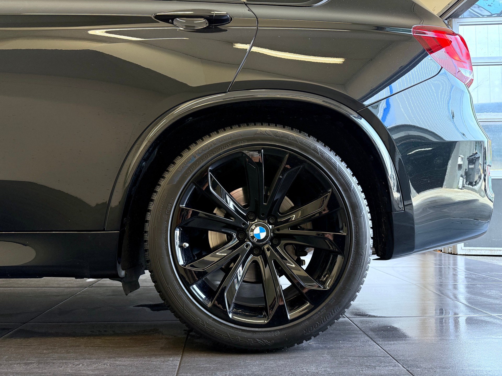 BMW X5 xDrive M50d Steptronic-image-6