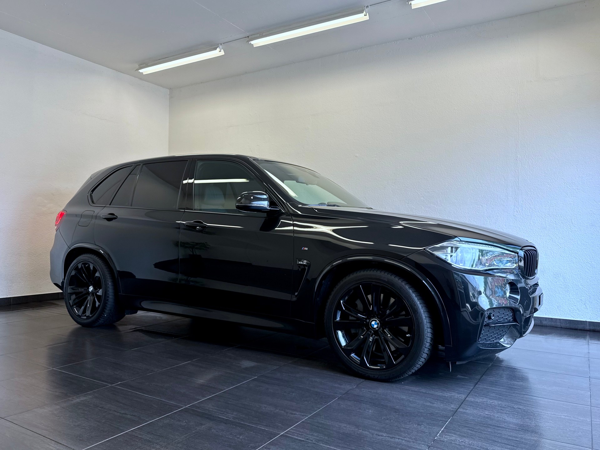 BMW X5 xDrive M50d Steptronic-image-0