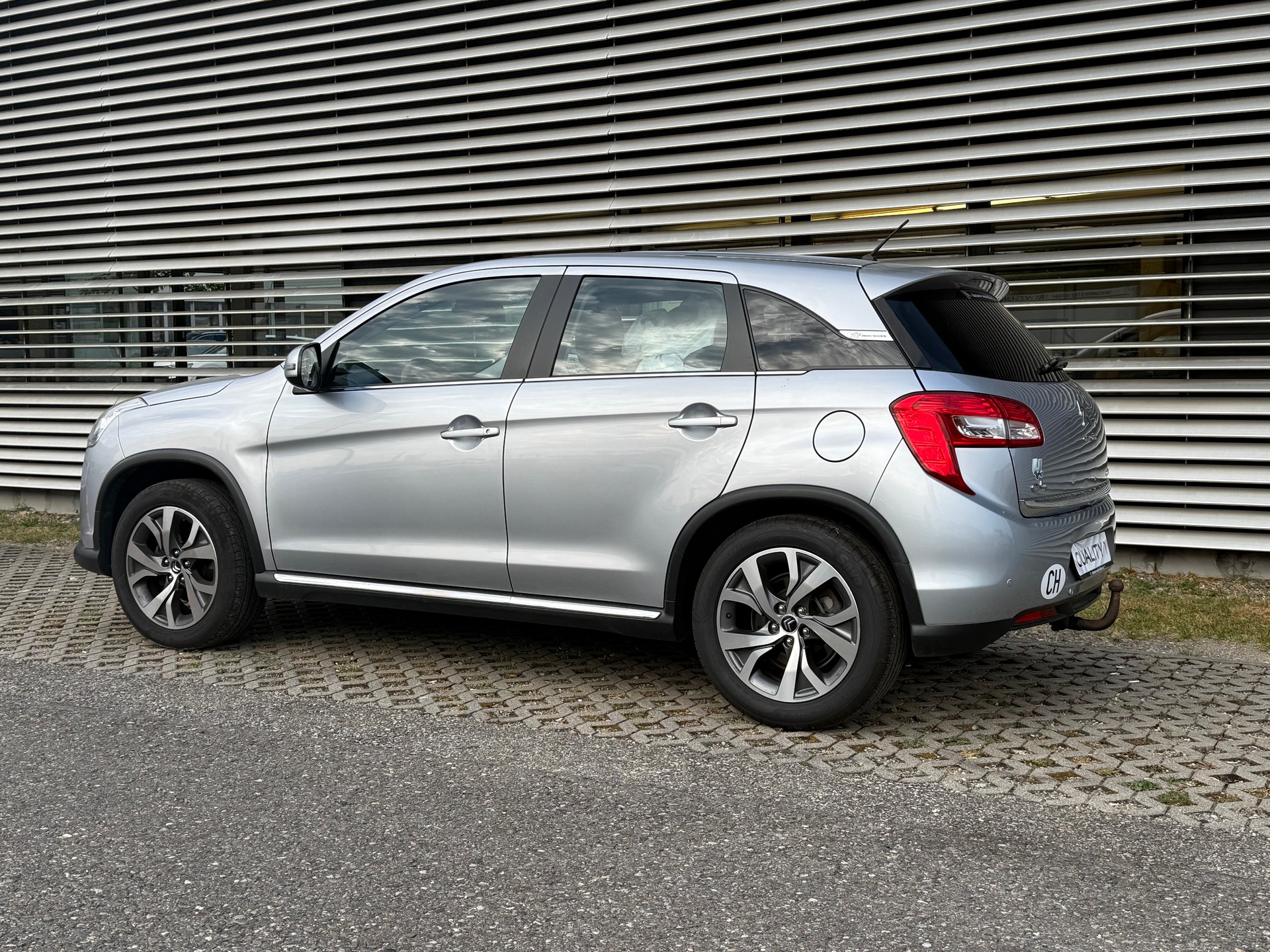 CITROEN C4 Aircross 1.6 HDi Exclusive 4WD-image-11