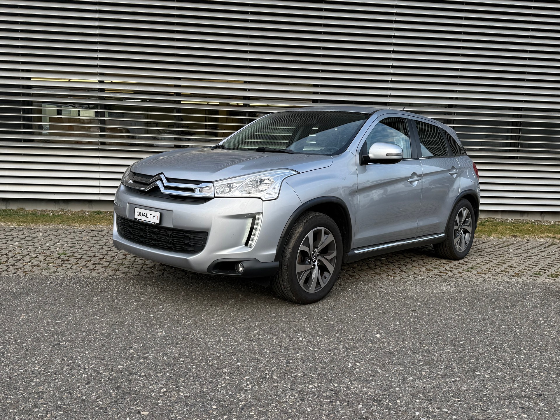 CITROEN C4 Aircross 1.6 HDi Exclusive 4WD-image-9
