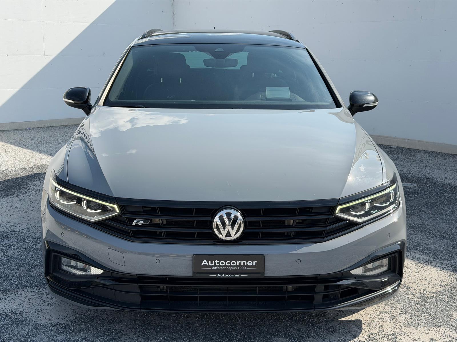 VW Passat Variant 2.0 TSI R-Line Edition 4Motion DSG-image-2