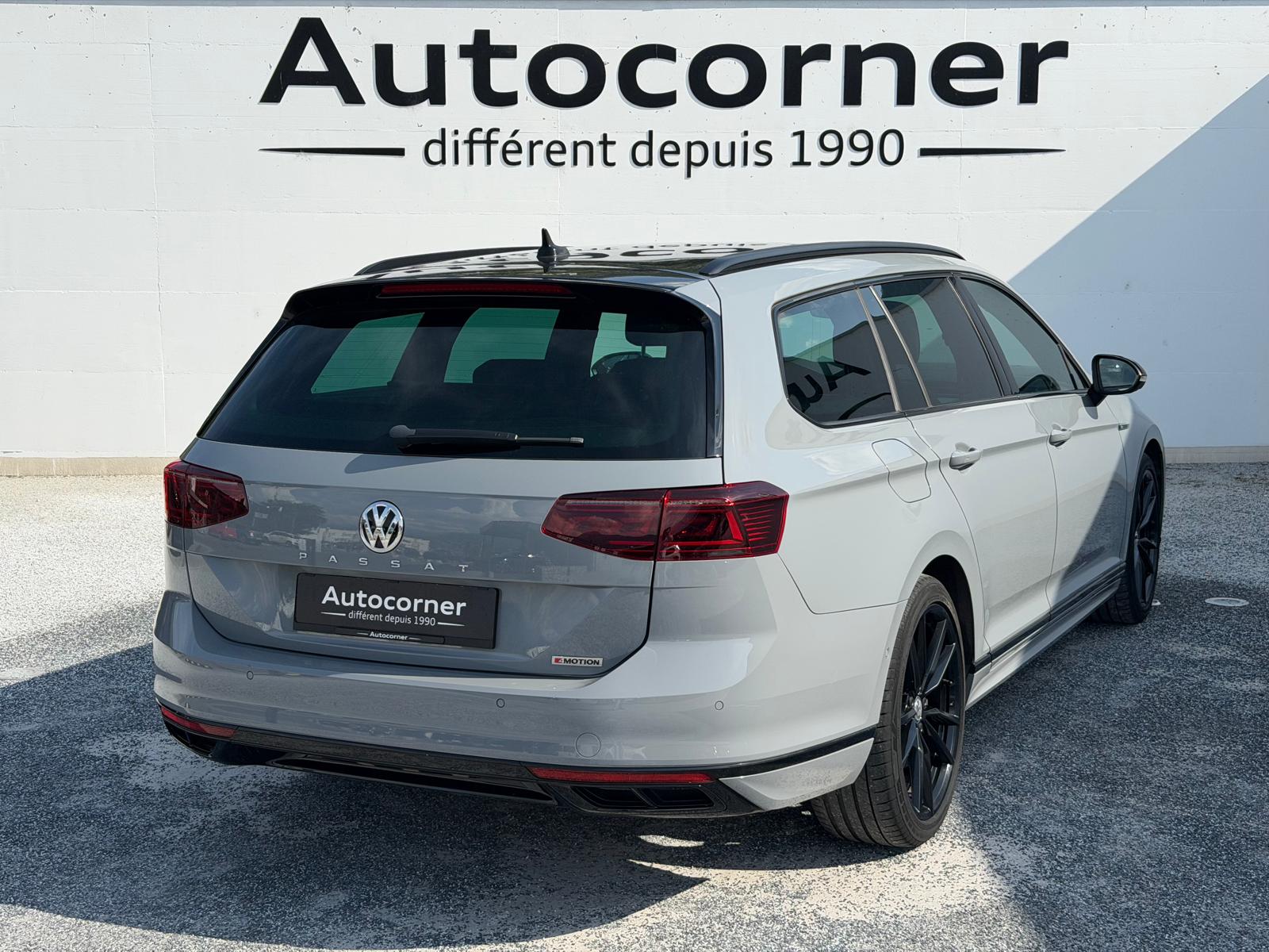 VW Passat Variant 2.0 TSI R-Line Edition 4Motion DSG-image-4