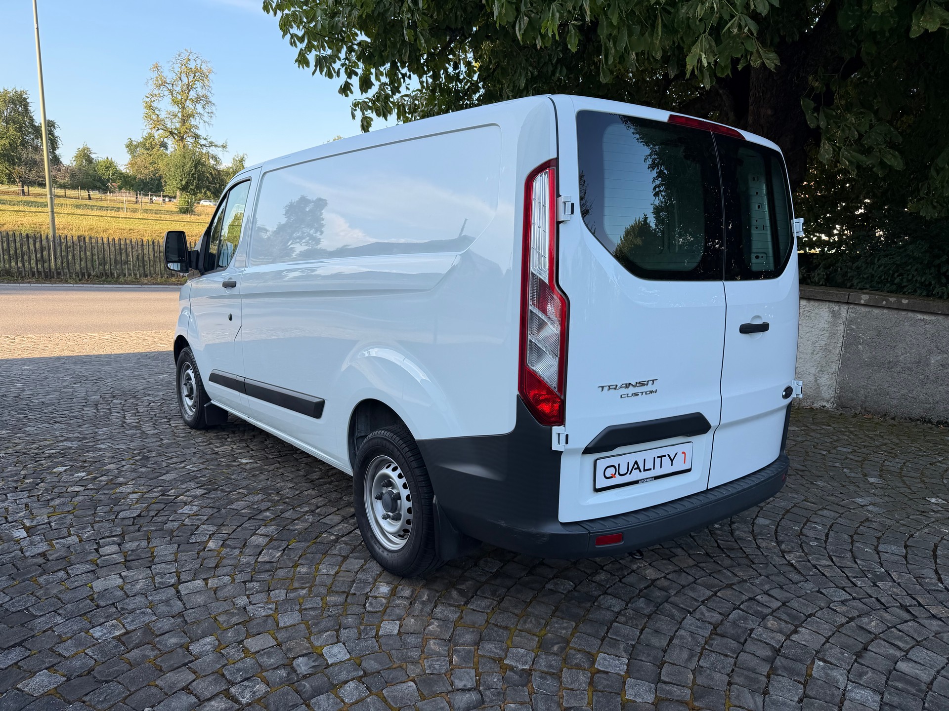 FORD Transit Custom Van 310 L1H1 / 1 Hand / Top Zustand / Frisch ab MFK / Service gepflegt / 36 Monate Garantie / 8 Fach /Nur 67tkm-image-6