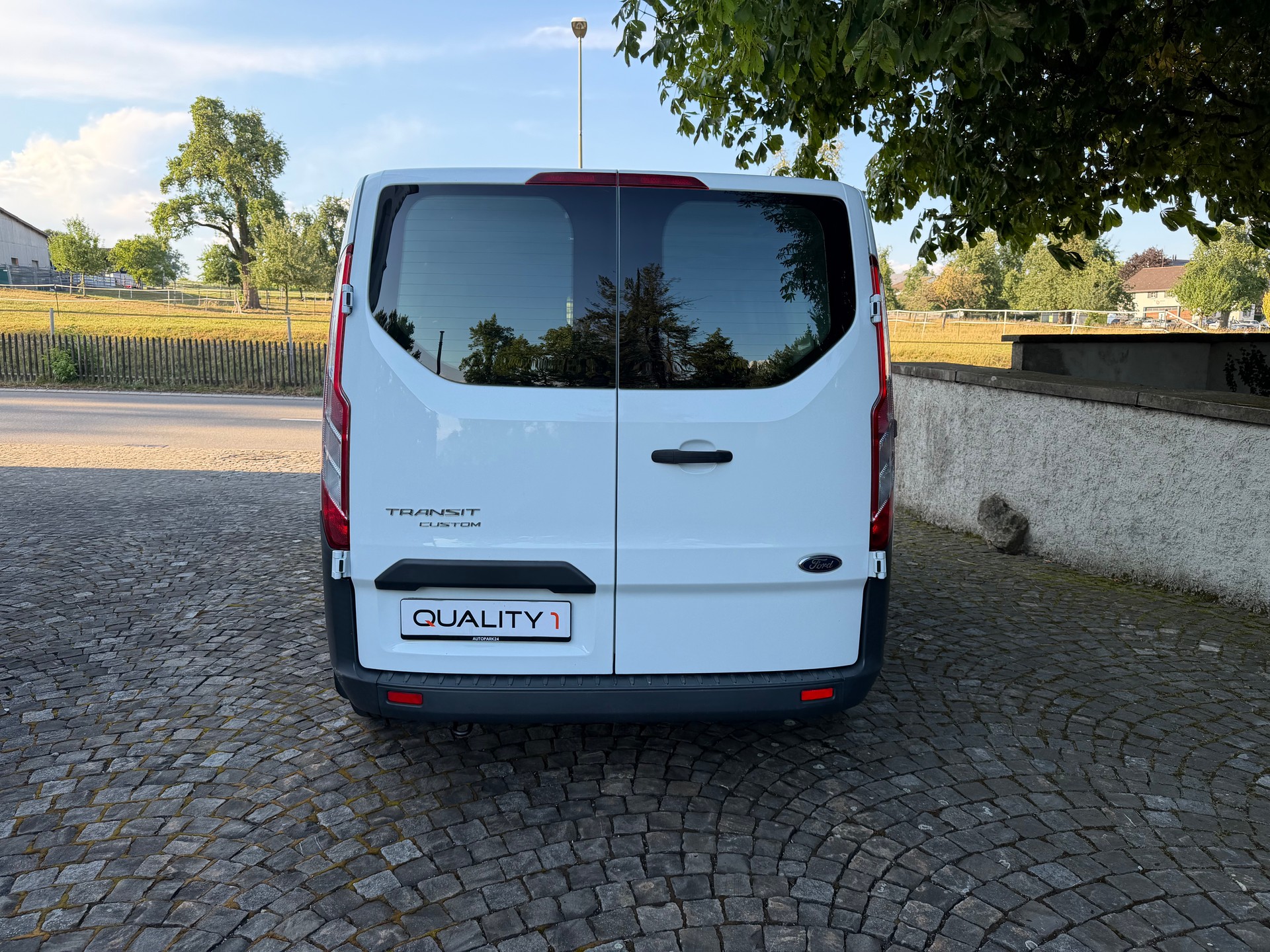 FORD Transit Custom Van 310 L1H1 / 1 Hand / Top Zustand / Frisch ab MFK / Service gepflegt / 36 Monate Garantie / 8 Fach /Nur 67tkm-image-5