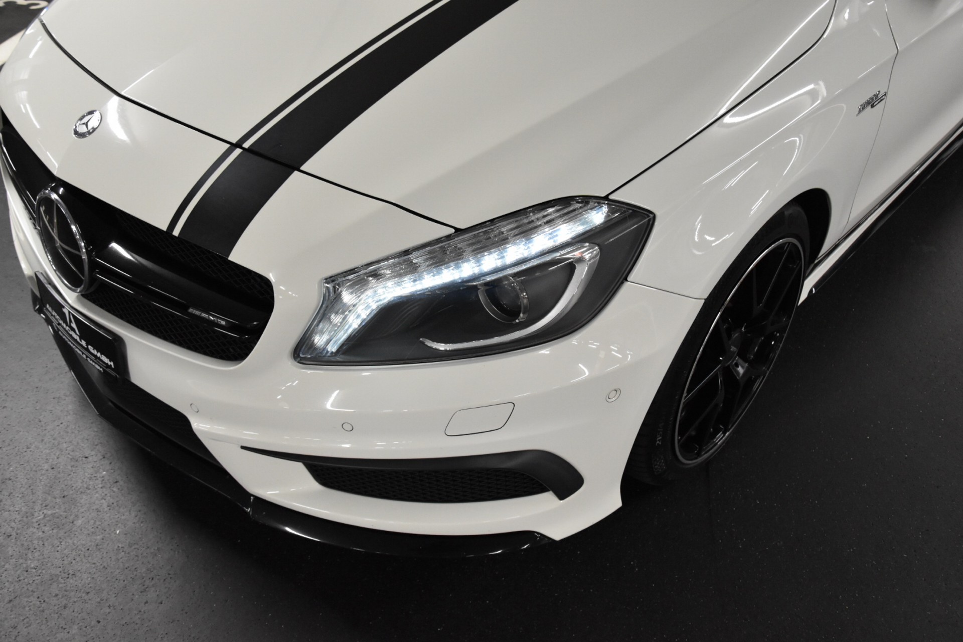 MERCEDES-BENZ A 45 AMG 4Matic Speedshift 7G-DCT-showroom-element-1