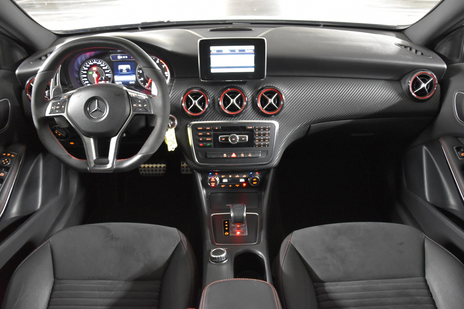 MERCEDES-BENZ A 45 AMG 4Matic Speedshift 7G-DCT-image-9