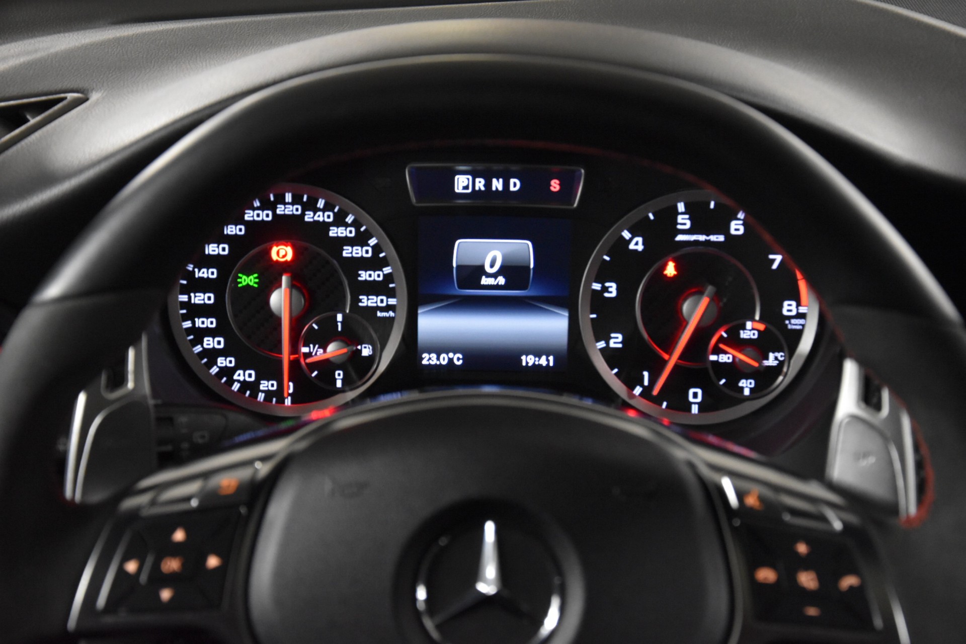 MERCEDES-BENZ A 45 AMG 4Matic Speedshift 7G-DCT-image-11