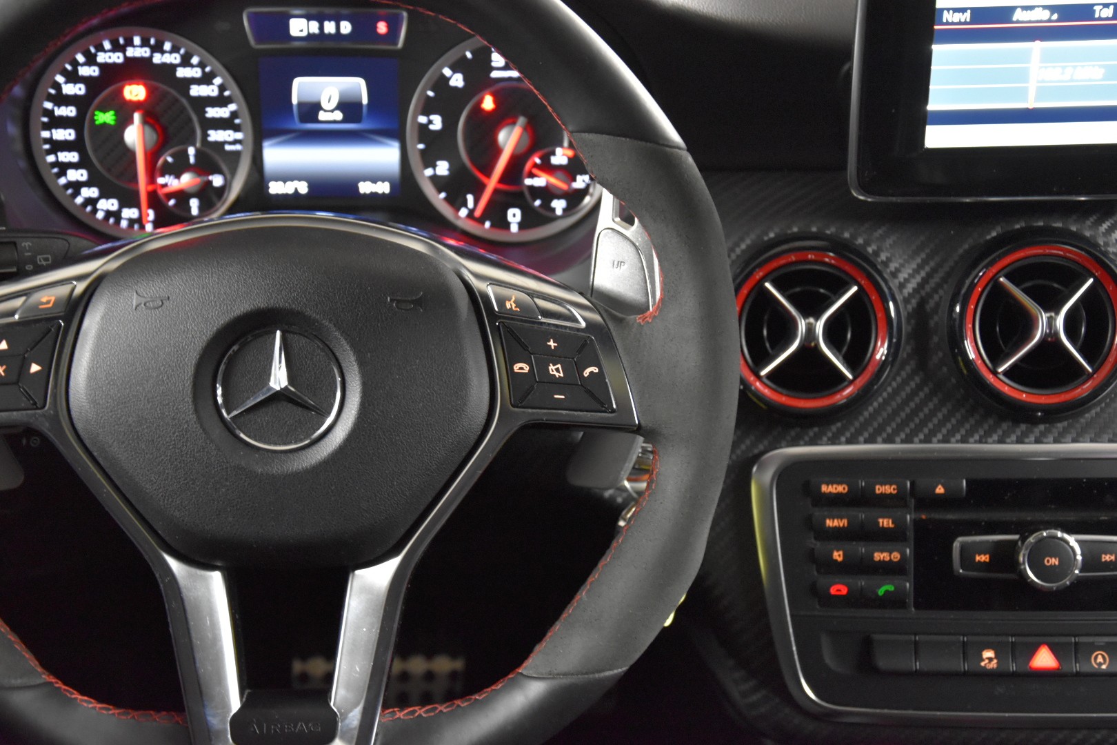 MERCEDES-BENZ A 45 AMG 4Matic Speedshift 7G-DCT-image-13