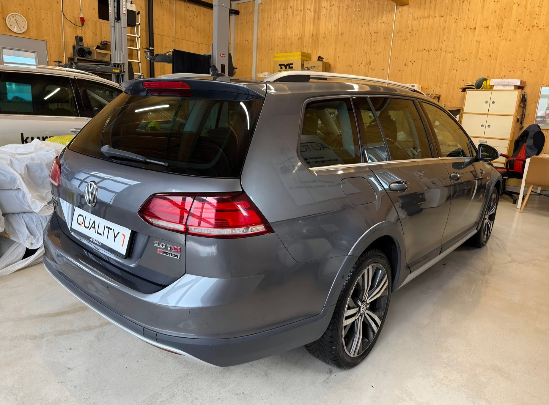 VW Golf 2.0 TDI Alltrack 4Motion DSG-image-3
