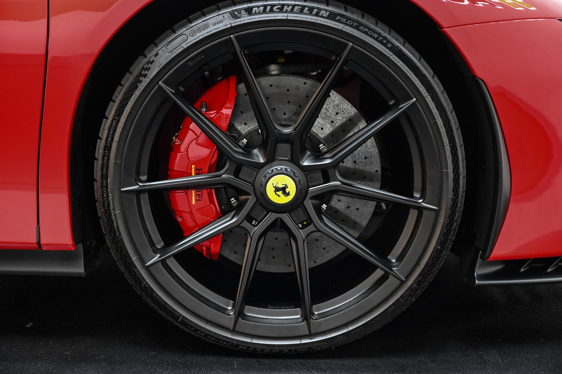 FERRARI SF90 Spider-image-17