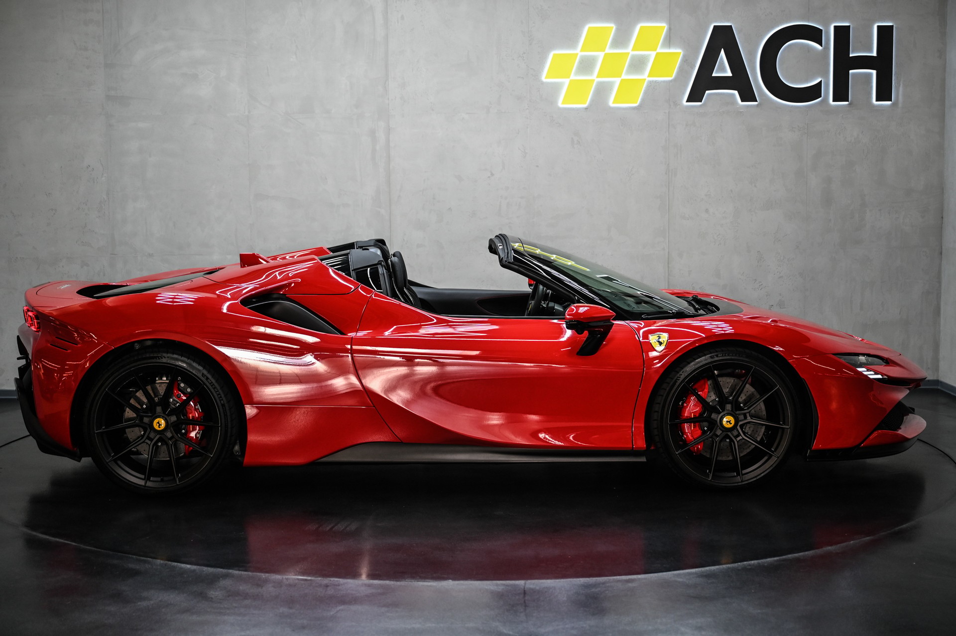 FERRARI SF90 Spider-image-13