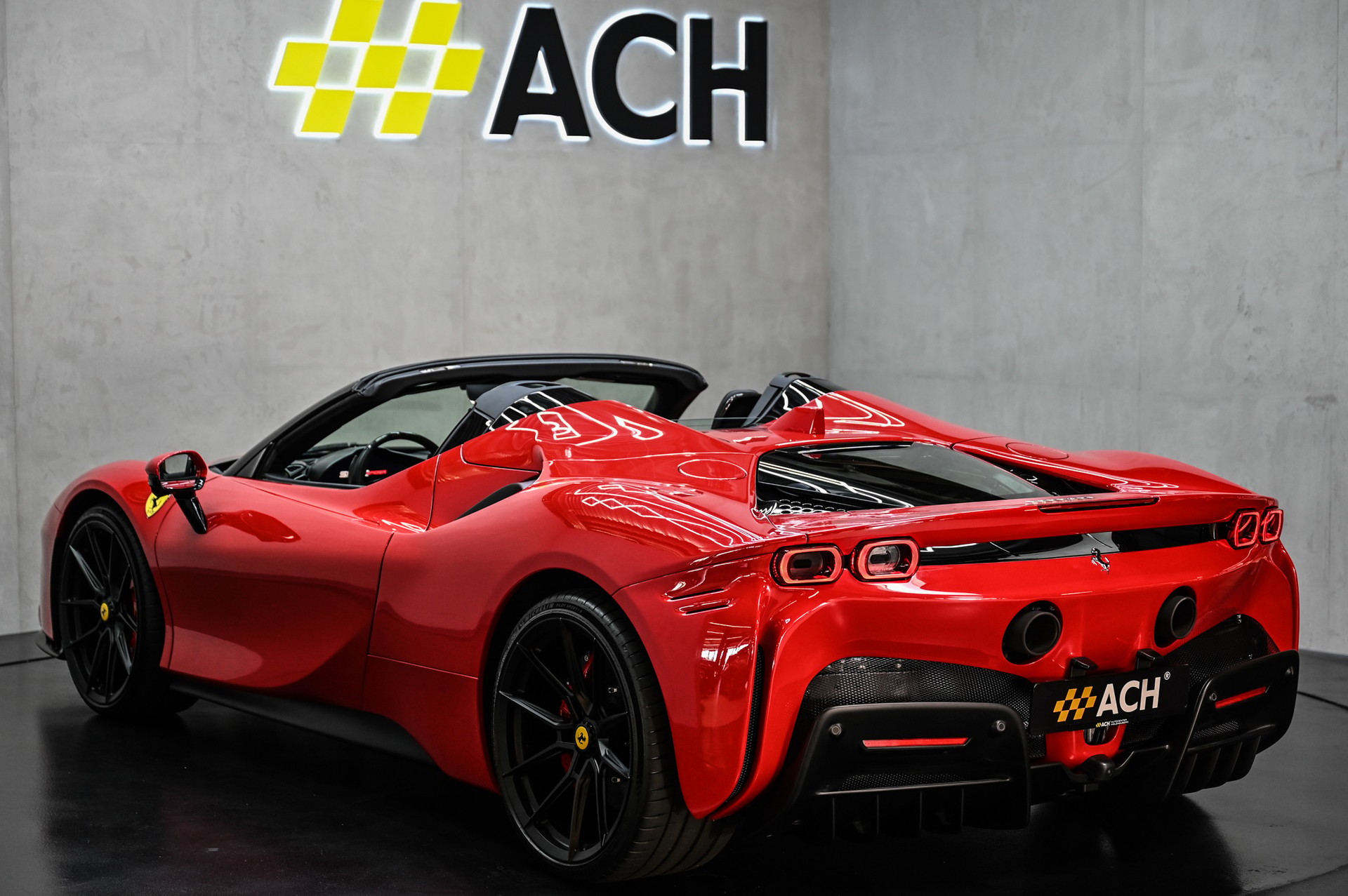 FERRARI SF90 Spider-image-6