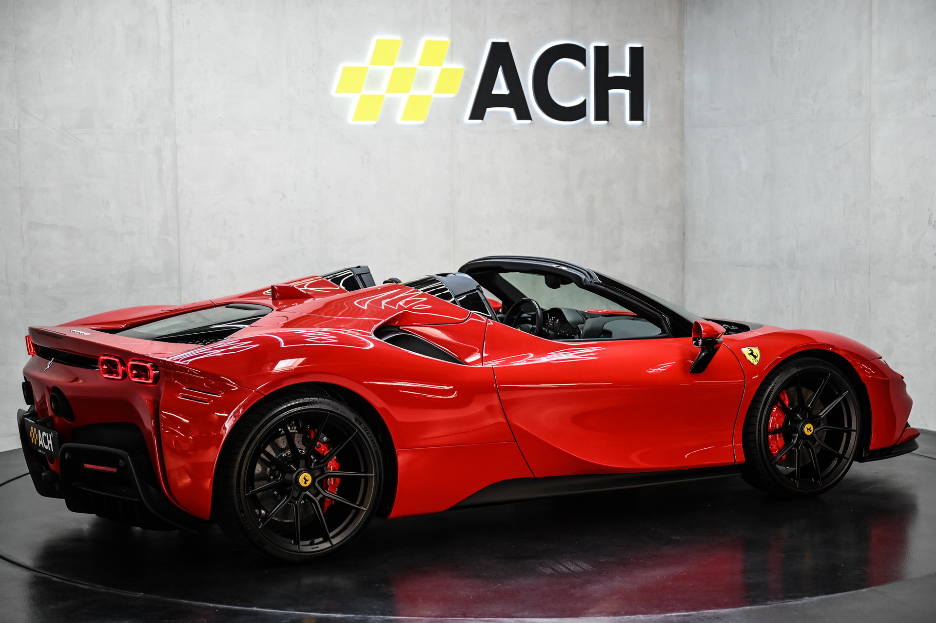 FERRARI SF90 Spider-image-12