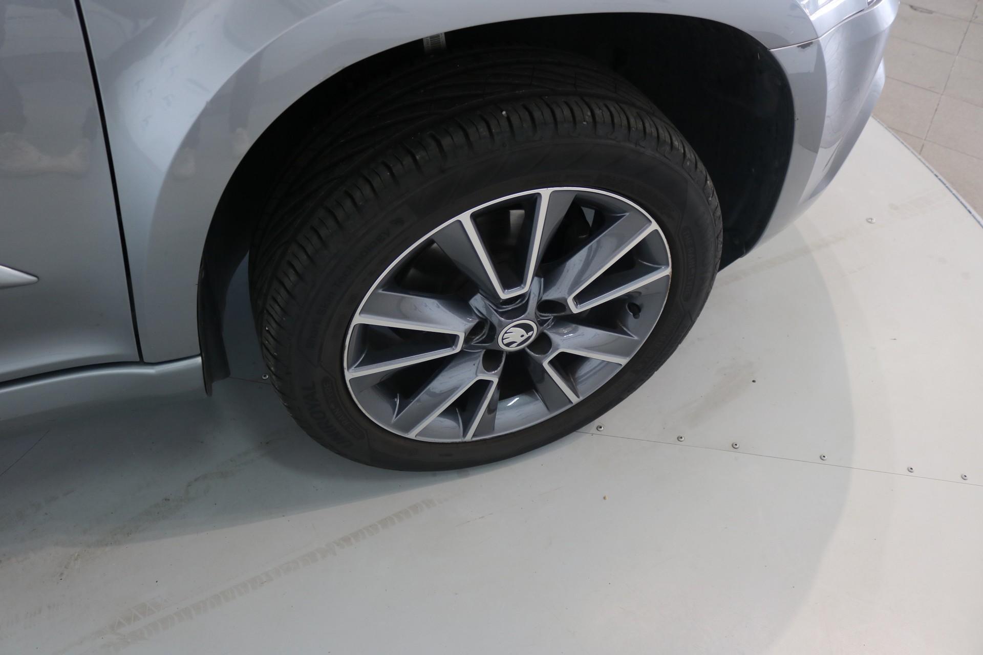 SKODA Yeti 1.4 TSI Ambition 4x4 DSG-image-43