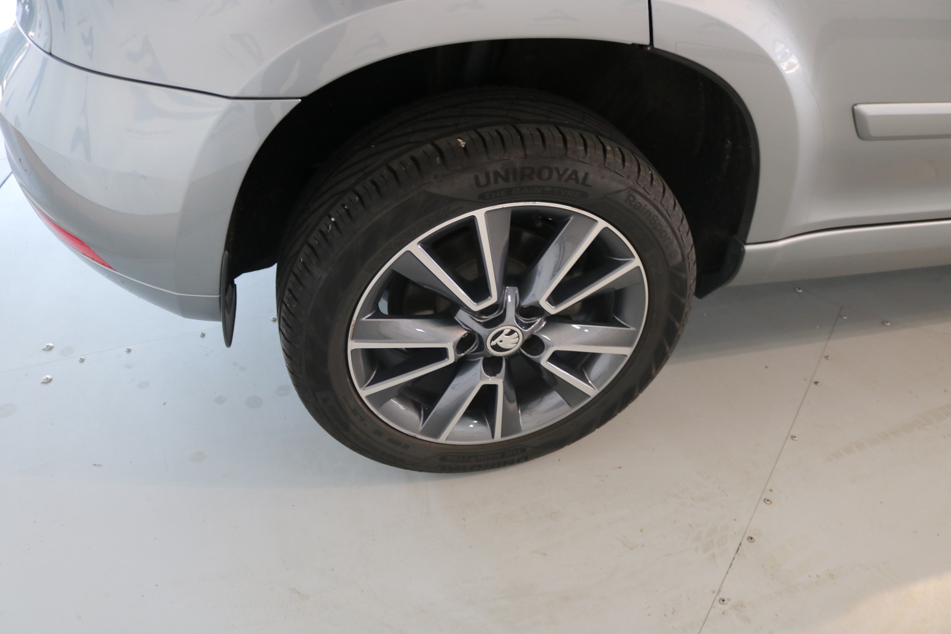 SKODA Yeti 1.4 TSI Ambition 4x4 DSG-image-42