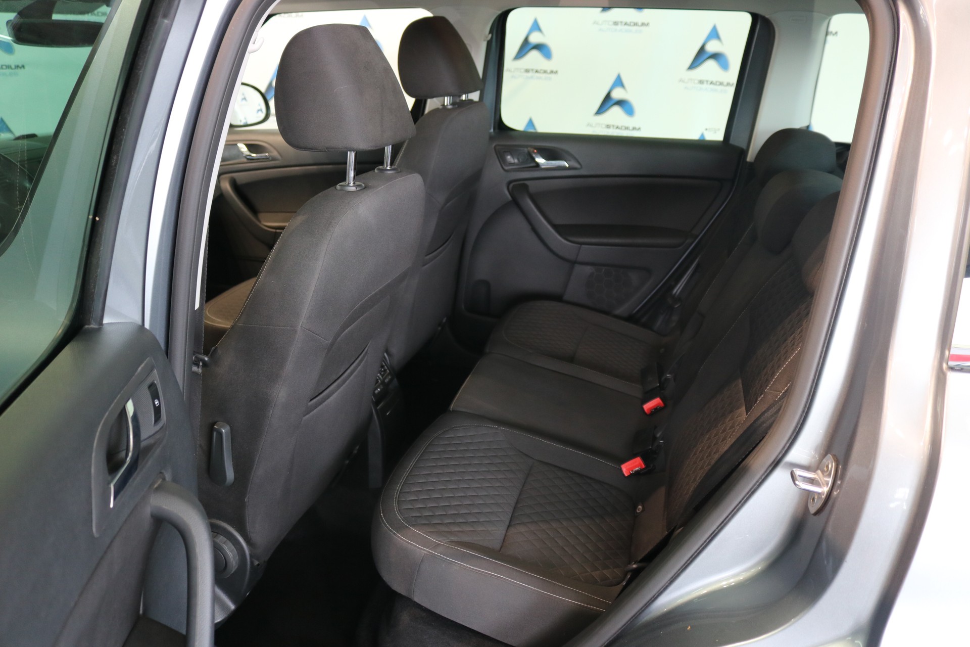 SKODA Yeti 1.4 TSI Ambition 4x4 DSG-image-45