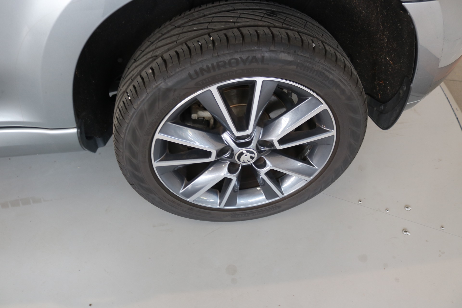 SKODA Yeti 1.4 TSI Ambition 4x4 DSG-image-41