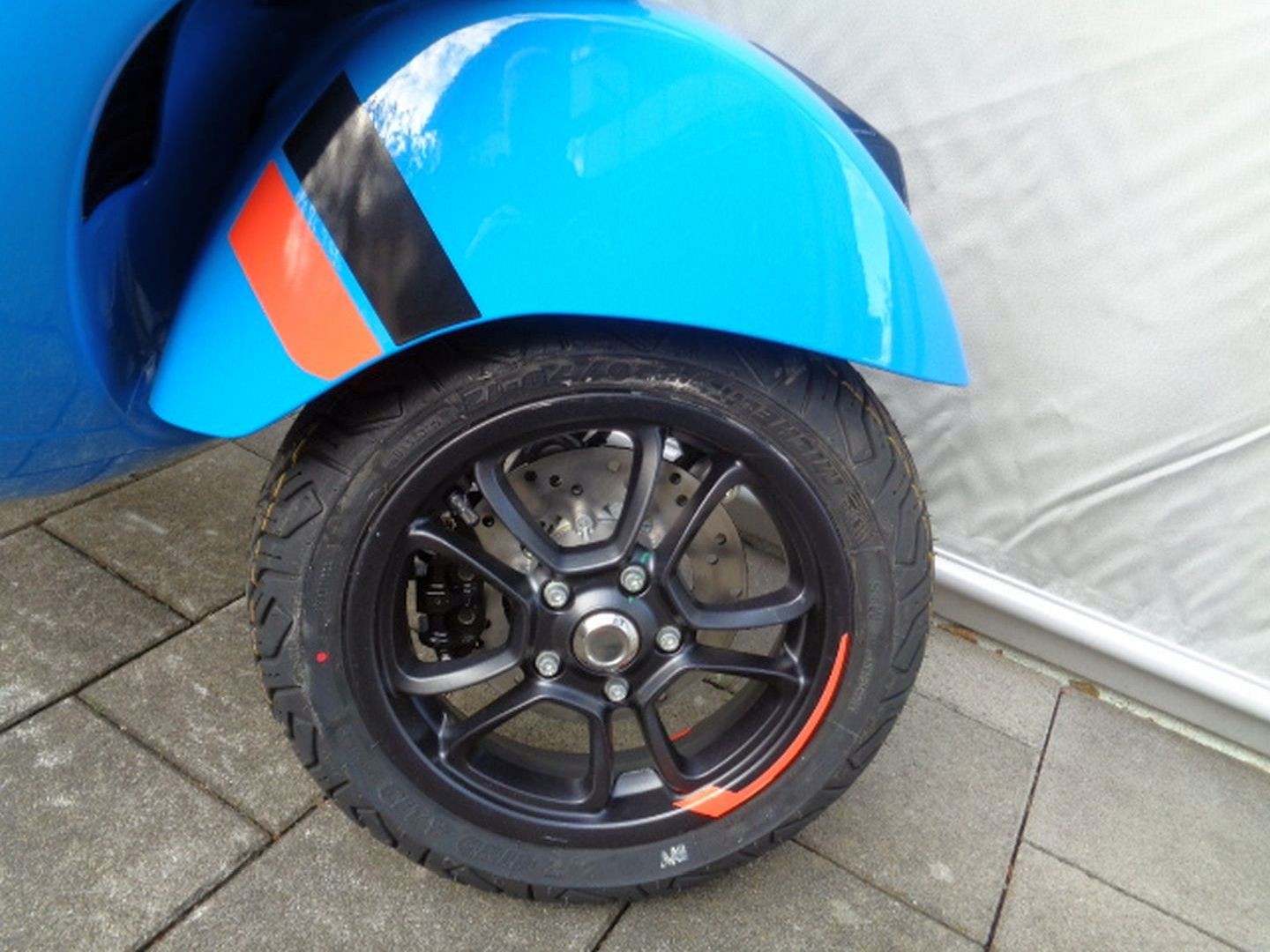 PIAGGIO VESPA GTS 125 RST SUPER SPORT-image-8