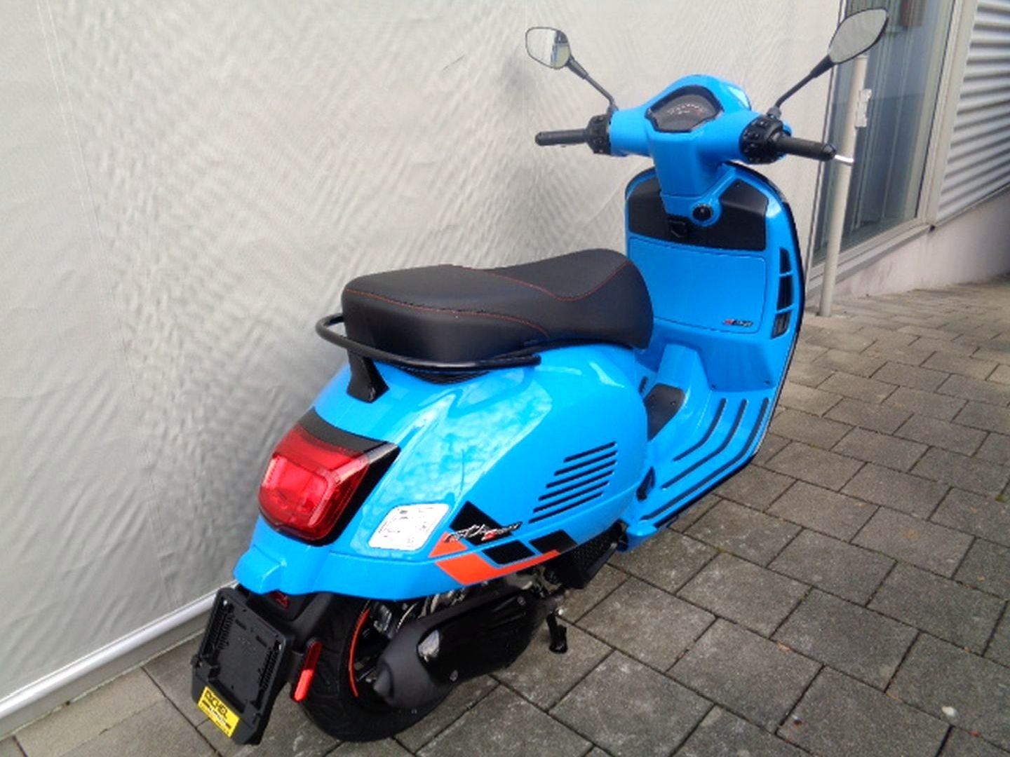 PIAGGIO VESPA GTS 125 RST SUPER SPORT-image-5
