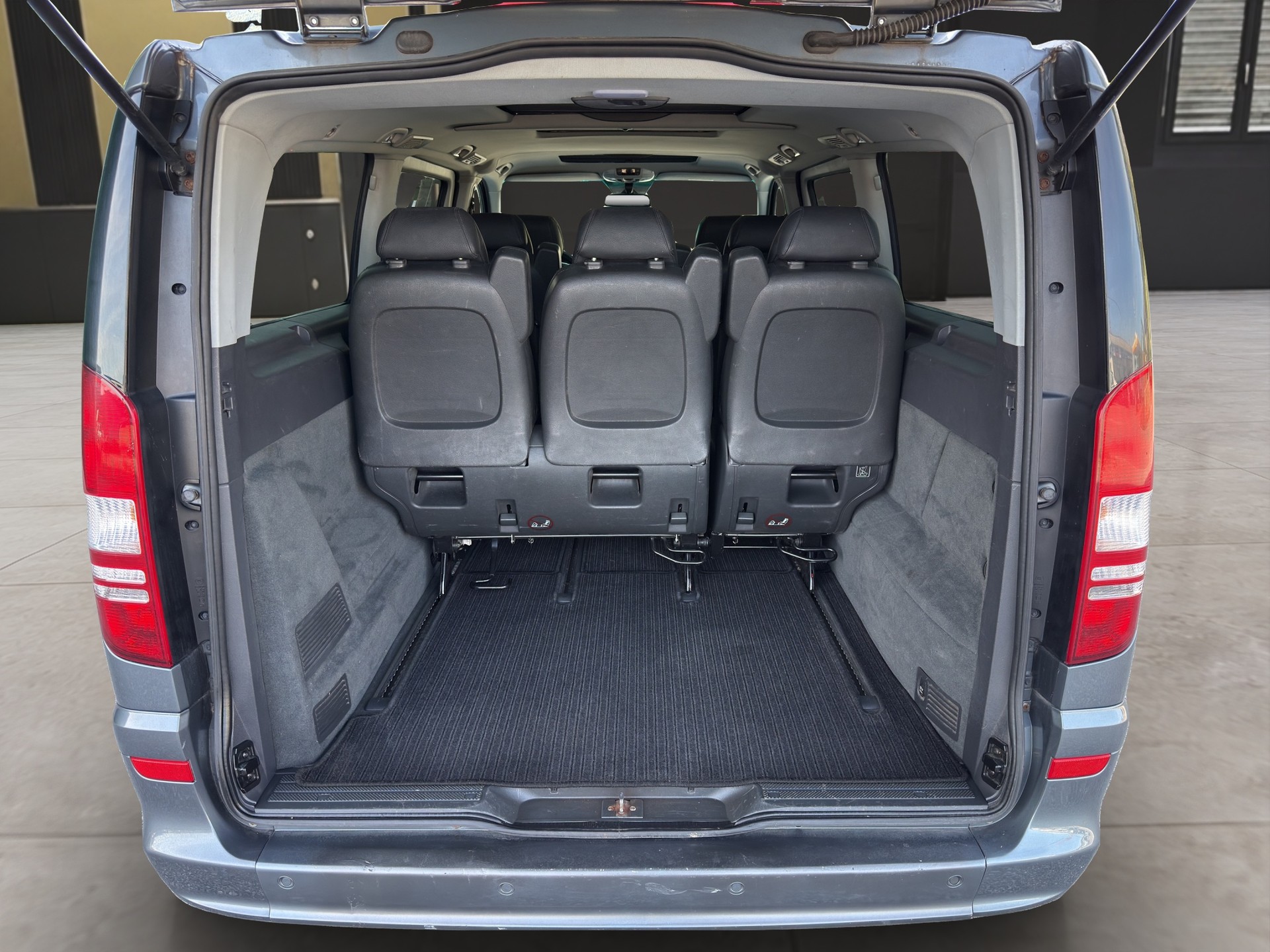 MERCEDES-BENZ Viano 2.2 CDI Blue Eff. Ambiente Ed. EL 4Matic A-image-15