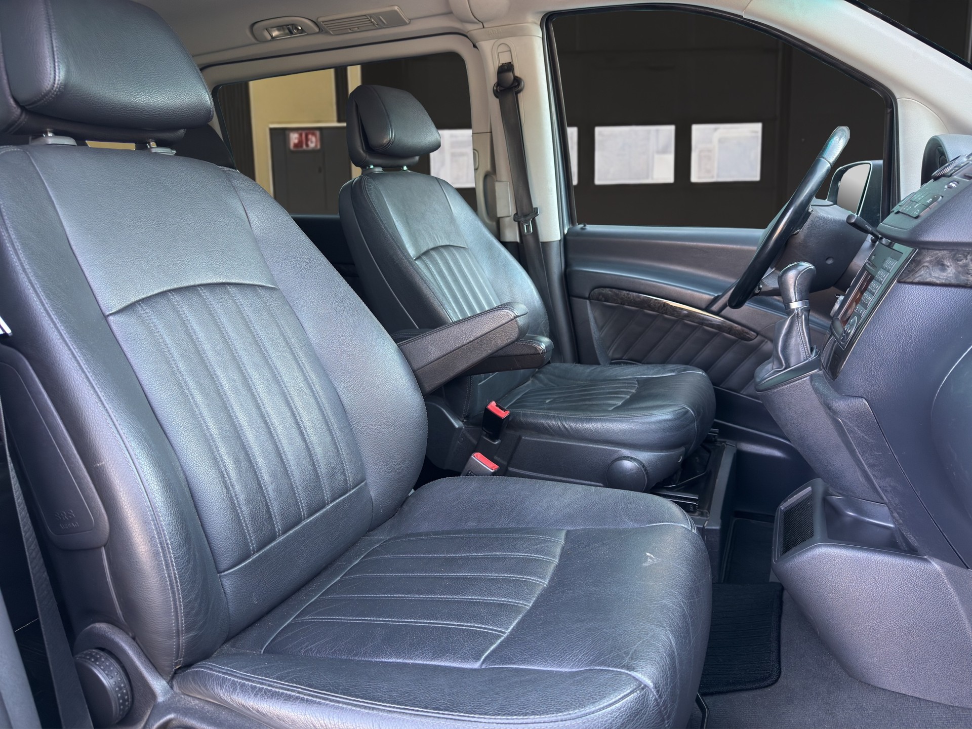 MERCEDES-BENZ Viano 2.2 CDI Blue Eff. Ambiente Ed. EL 4Matic A-image-10