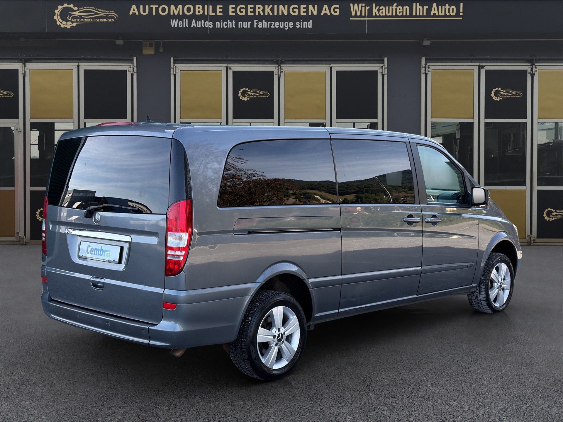 MERCEDES-BENZ Viano 2.2 CDI Blue Eff. Ambiente Ed. EL 4Matic A-image-4