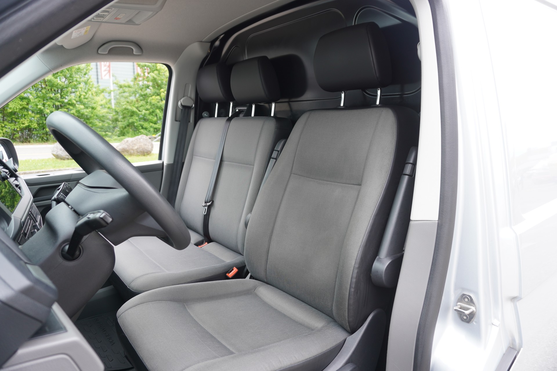 VW T6.1 2.0 TDI EINBAU-SCHRÄNKE 3200 KG!!!-image-11