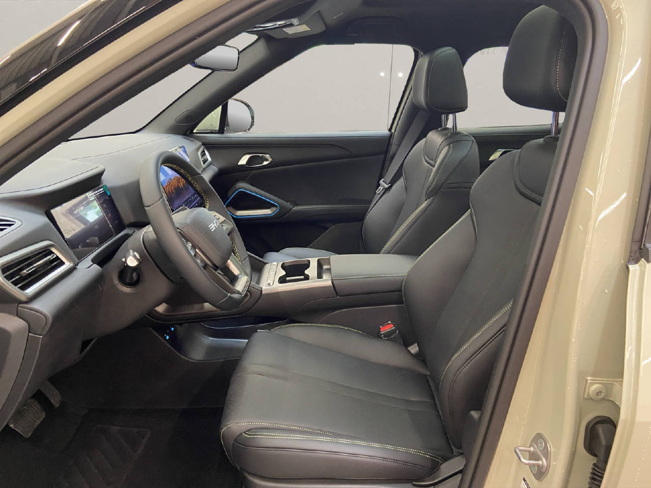 BYD Atto 2 Comfort-image-4
